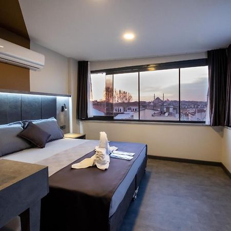 The Queen Hotel Istanbulská provincie Exteriér fotografie